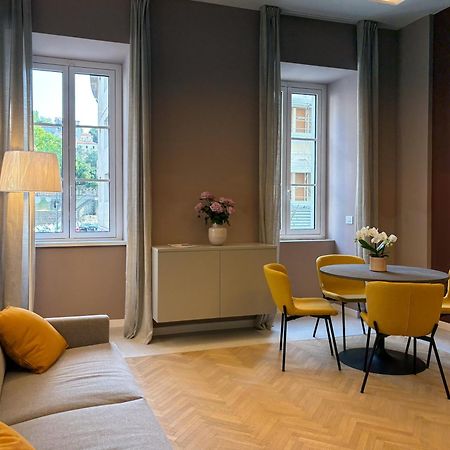 Teatro Romano Exclusive Suites Trieste Esterno foto