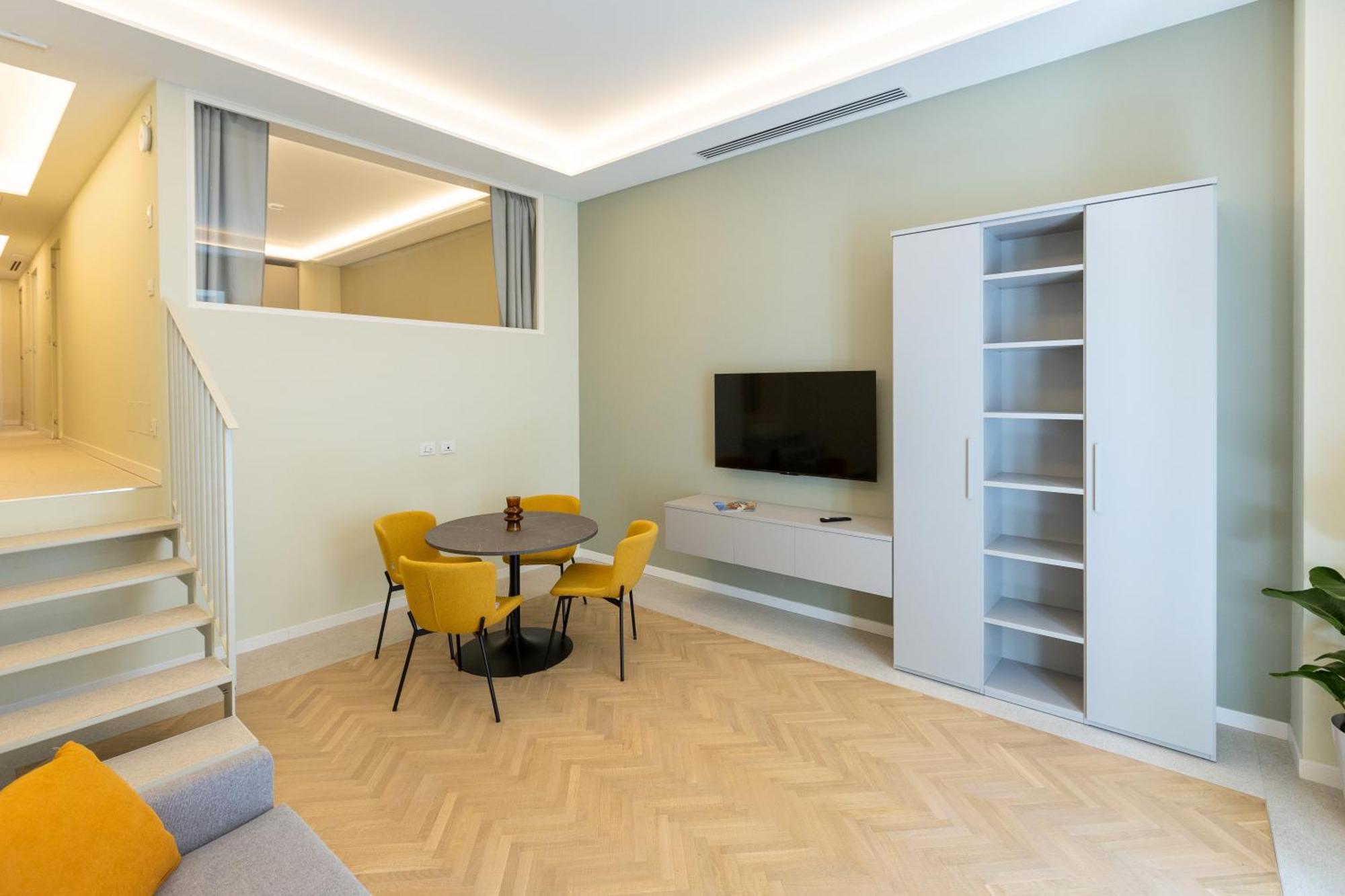 Teatro Romano Exclusive Suites Trieste Esterno foto