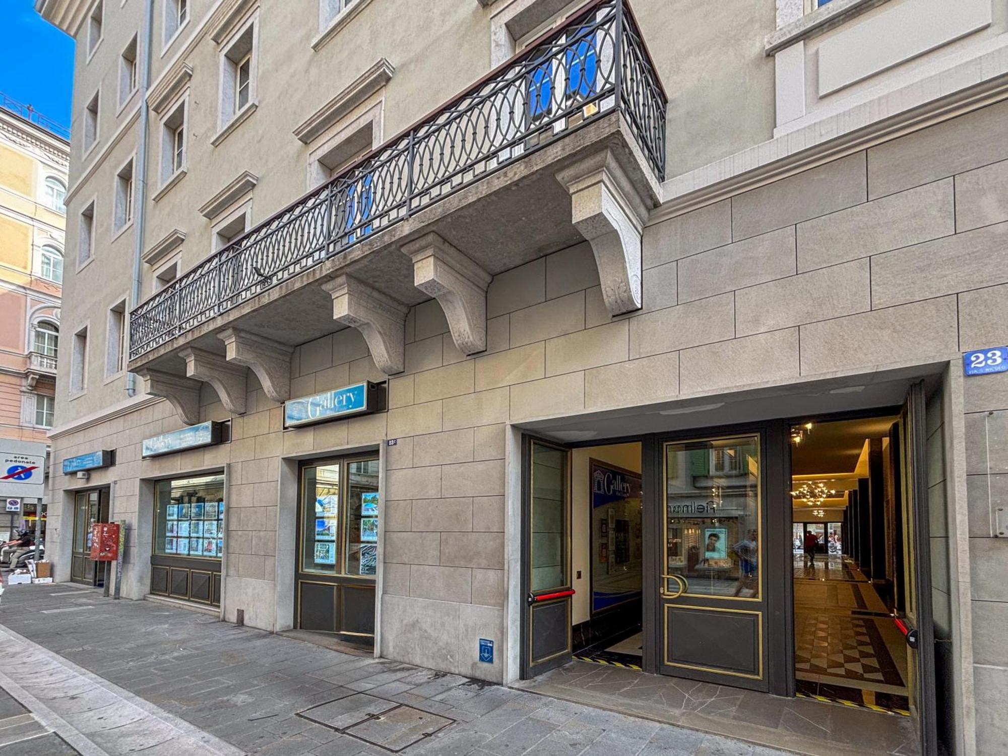 Teatro Romano Exclusive Suites Trieste Esterno foto