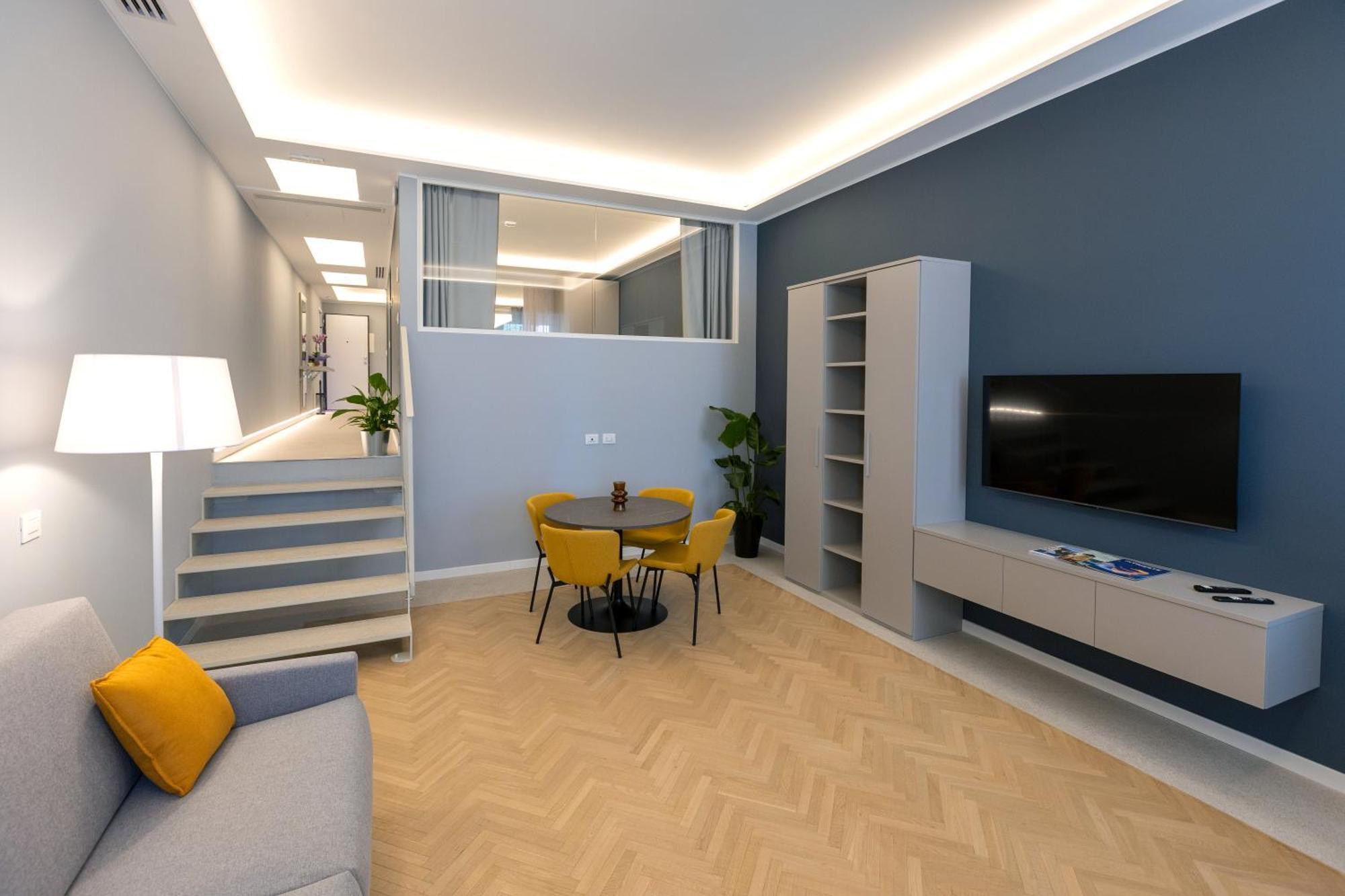 Teatro Romano Exclusive Suites Trieste Esterno foto