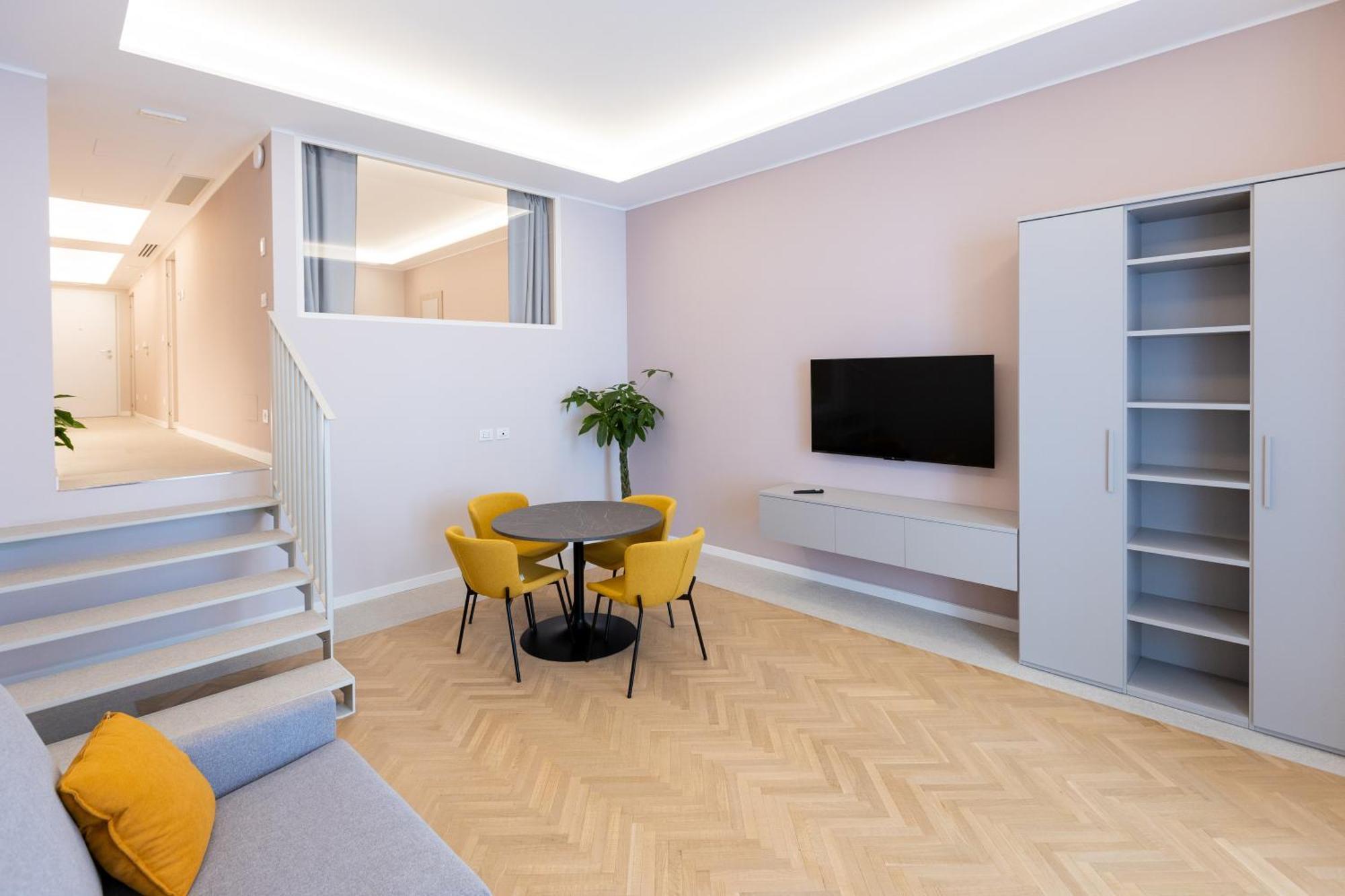 Teatro Romano Exclusive Suites Trieste Esterno foto